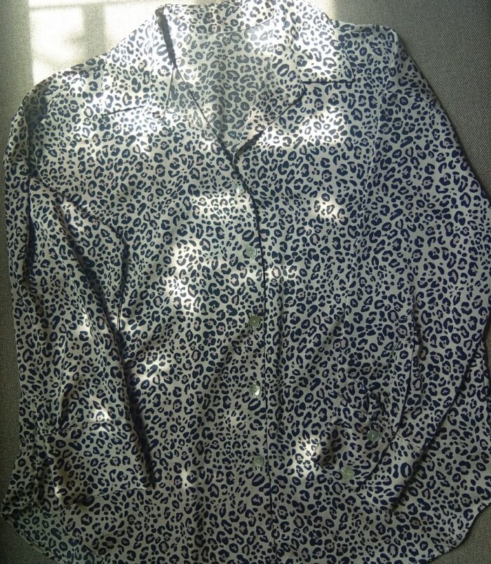 CHEM-LEO-001_chemise-crepe-imprime-leopard.jpg CHEM-LEO-001_chemise-crepe-imprime-leopard.jpg