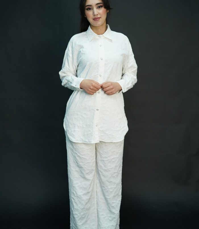 ENS-CP-001_ensemble-chemise-pantalon-goufrie-blanc.jpg