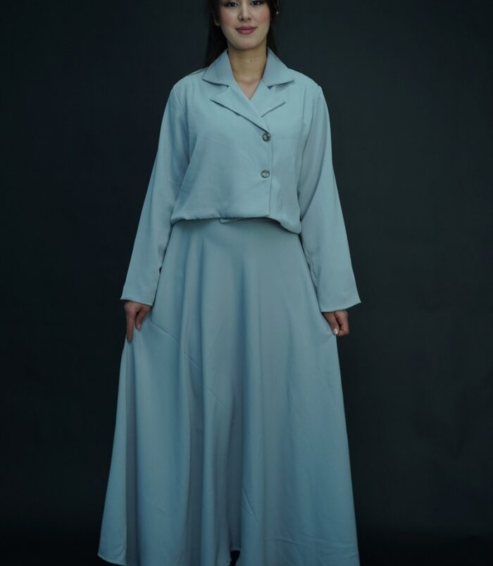 ENS-VJ-001_ensemble-veste-jupe-crepe-bleu-ciel.jpg